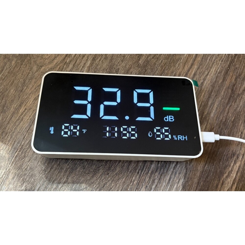 Digital Decibel Sound Level Meter   with Temp Humidity